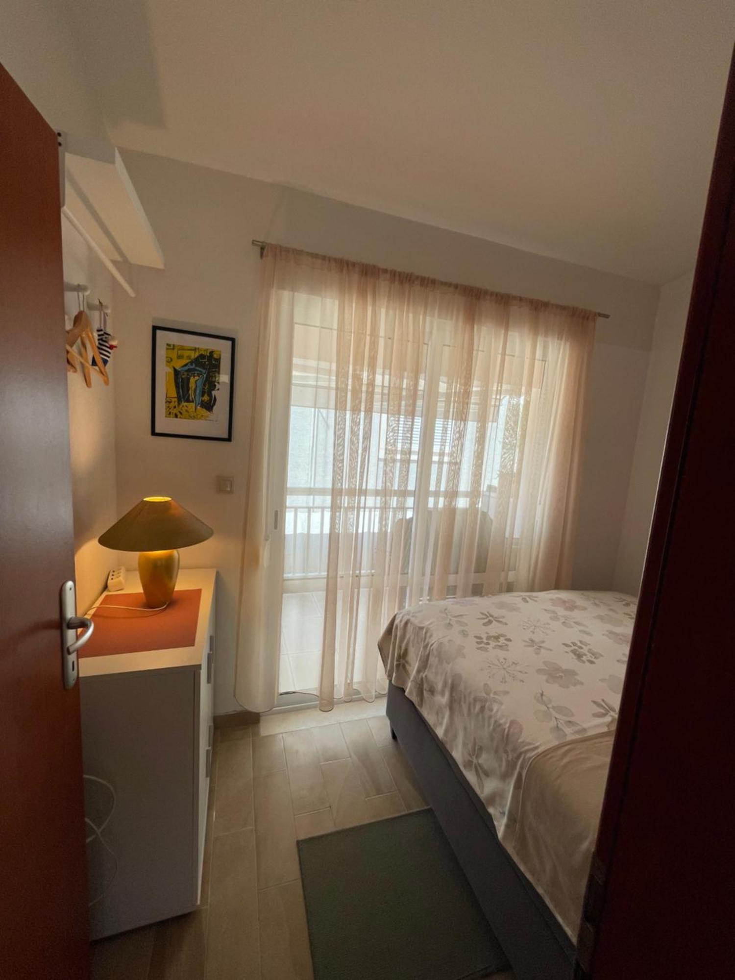 Leko Apartment *